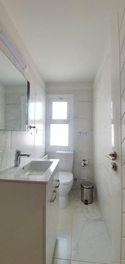 Kalidonia Residence Suite Nicosia , Spacious 2 Bedroom Suite With Office Esterno foto